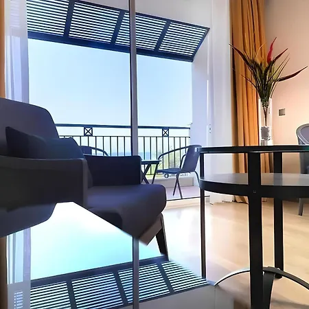 아파트 The Maxim Resort By Hilton *