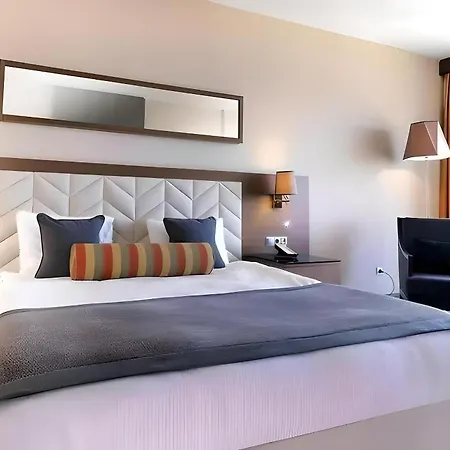 아파트 The Maxim Resort By Hilton