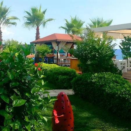 아파트 The Maxim Resort By Hilton *