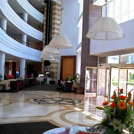 아파트 The Maxim Resort By Hilton 케메르