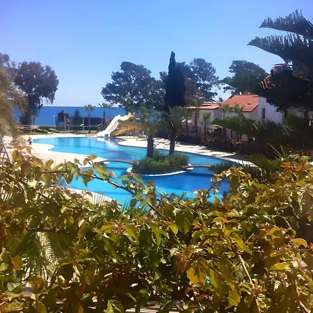 The Maxim Resort By Hilton