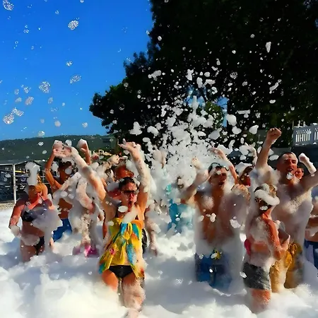 The Maxim Resort By Hilton