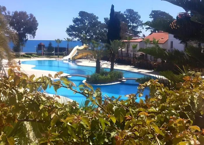 The Maxim Resort By Hilton