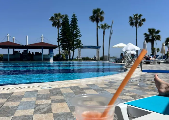 Daire The Maxim Resort By Hilton