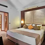 アパート The Maxim Resort By Hilton *