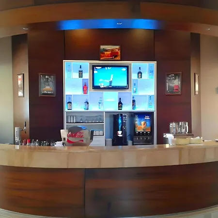 Apartamento The Maxim Resort By Hilton